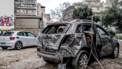 Πόλεμο της Greek Mafia βλέπουν πίσω από τις εκρήξεις σε Πειραιά και Καλλιθέα