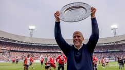 Ο Άρνε Σλοτ σήκωσε το τρόπαιο της Eredivisie