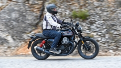 Test Ride Moto Guzzi V7 Stone Special Edition