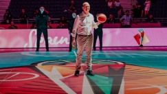 Το γυάλινο πάτωμα της FIBA.