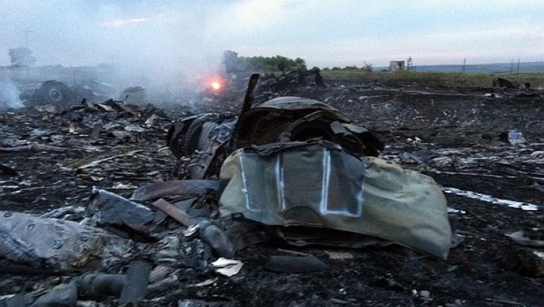 Γι' αυτό συνετρίβη η πτήση MH17 της Malaysia στην Ουκρανία (pics)