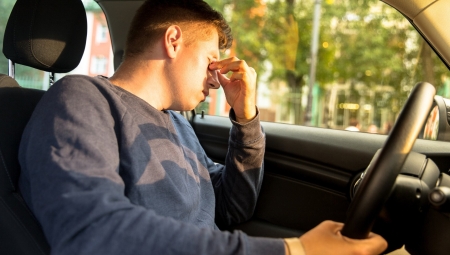 Πώς να διώξετε το άγχος πριν τις εξετάσεις οδήγησης
