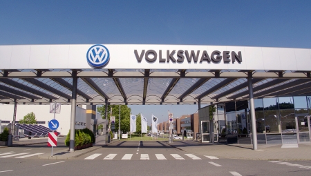 Volkswagen: Πολύ φθηνότερα ηλεκτρικά αυτοκίνητα έως το 2030 (vid)