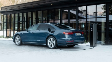 Νέο Audi A8: Στην Ελλάδα την άνοιξη, διαθέσιμο και ως plug-in υβριδικό