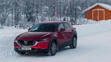 Η Mazda δείχνει το δρόμο προς στην έξυπνη τετρακίνηση (vid)