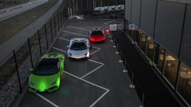 Lamborghini: Διατηρεί τις πωλήσεις σκόπιμα χαμηλότερα από τη ζήτηση 