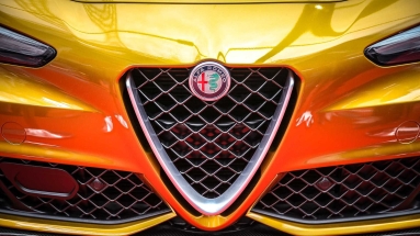 Κόκκινο και Alfa Romeo πάνε μαζί... ή μήπως όχι;