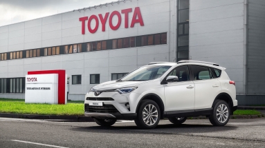 Η Toyota βάζει τέλος στην παραγωγή αυτοκινήτων στη Ρωσία