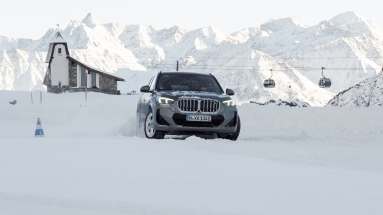 Οδηγήσαμε στο χιόνι και στον πάγο τις νέες BMW X1 και iX1 (vid)