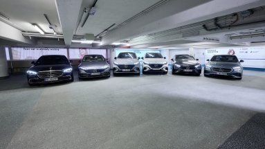 Τα επτά μοντέλα της Mercedes-Benz που σταθμεύουν χωρίς οδηγό (vid)