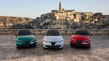 Η έκδοση Tributo Italiano τιμάει το σπορ DNA της Alfa Romeo