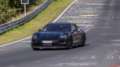 H νέα Porsche Taycan Turbo GT σπάει ρεκόρ στο Νίρμπουργκρινγκ (vid)