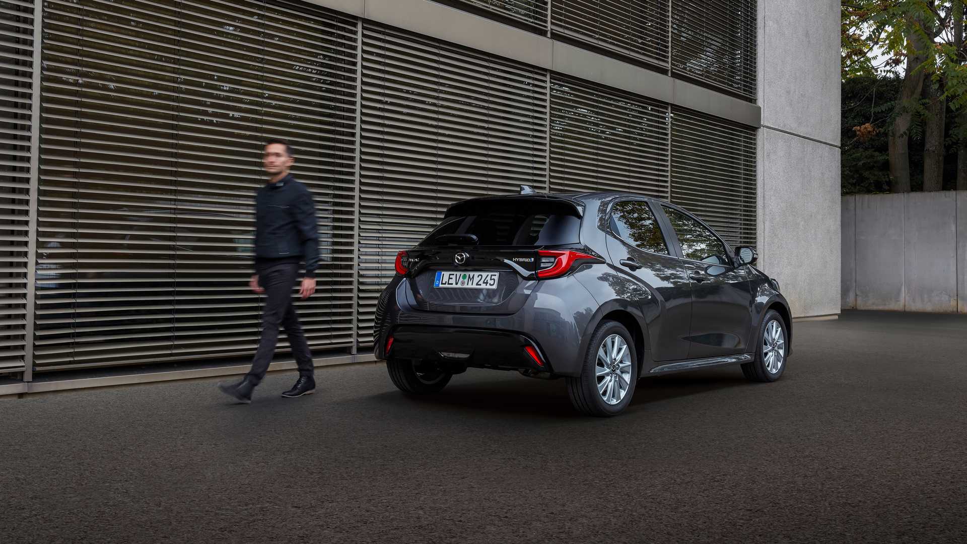 mazda 2 hybrid