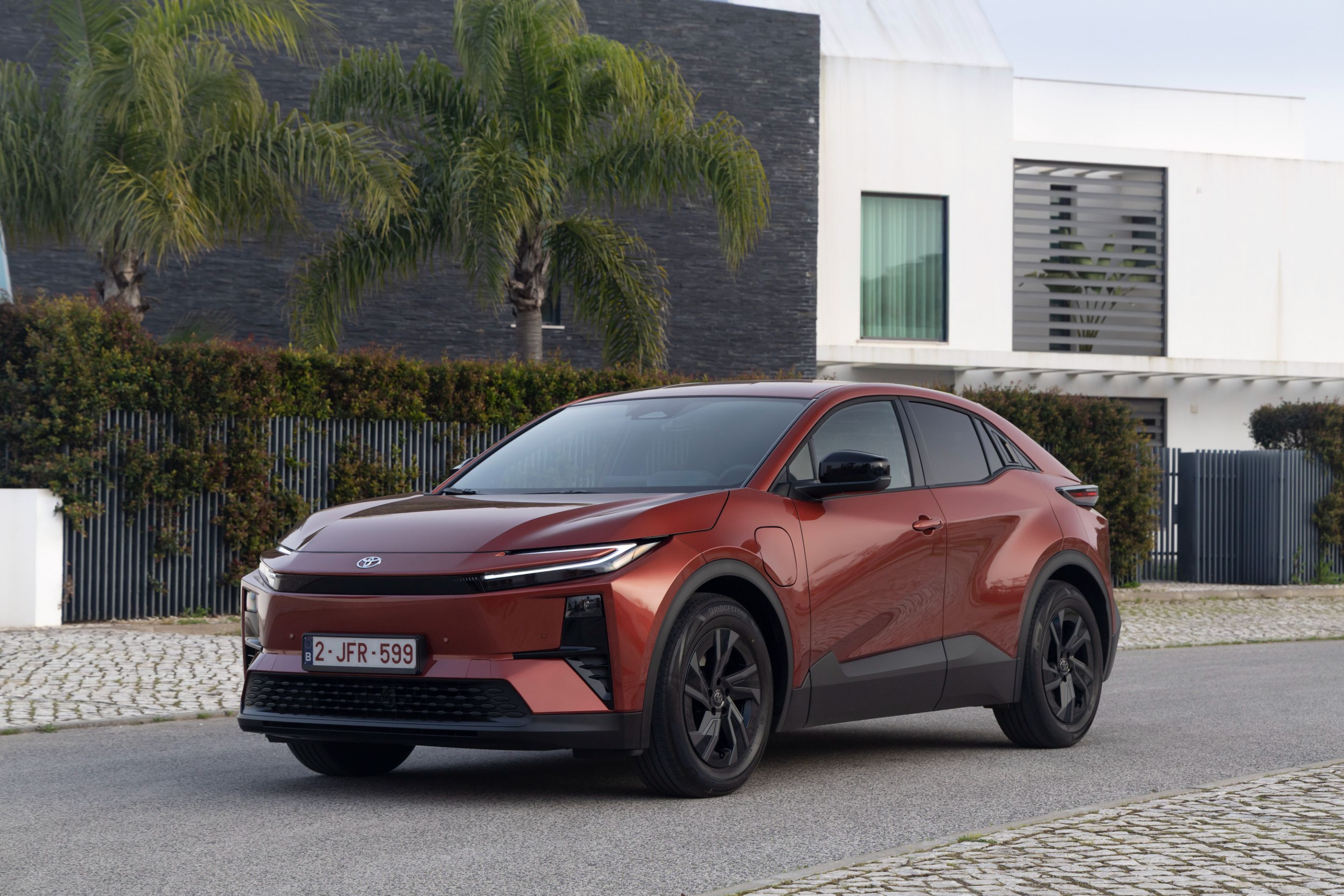 Toyota C-HR+