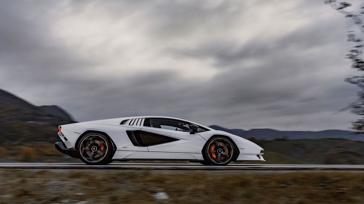 lamborghini countach