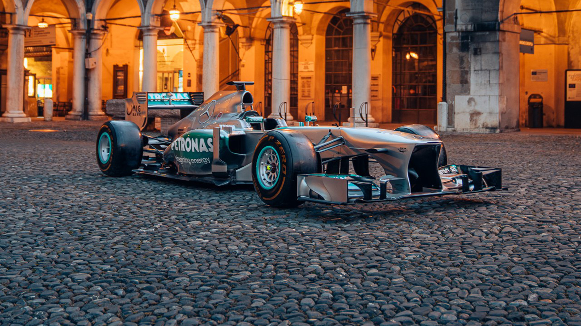 Mercedes W13