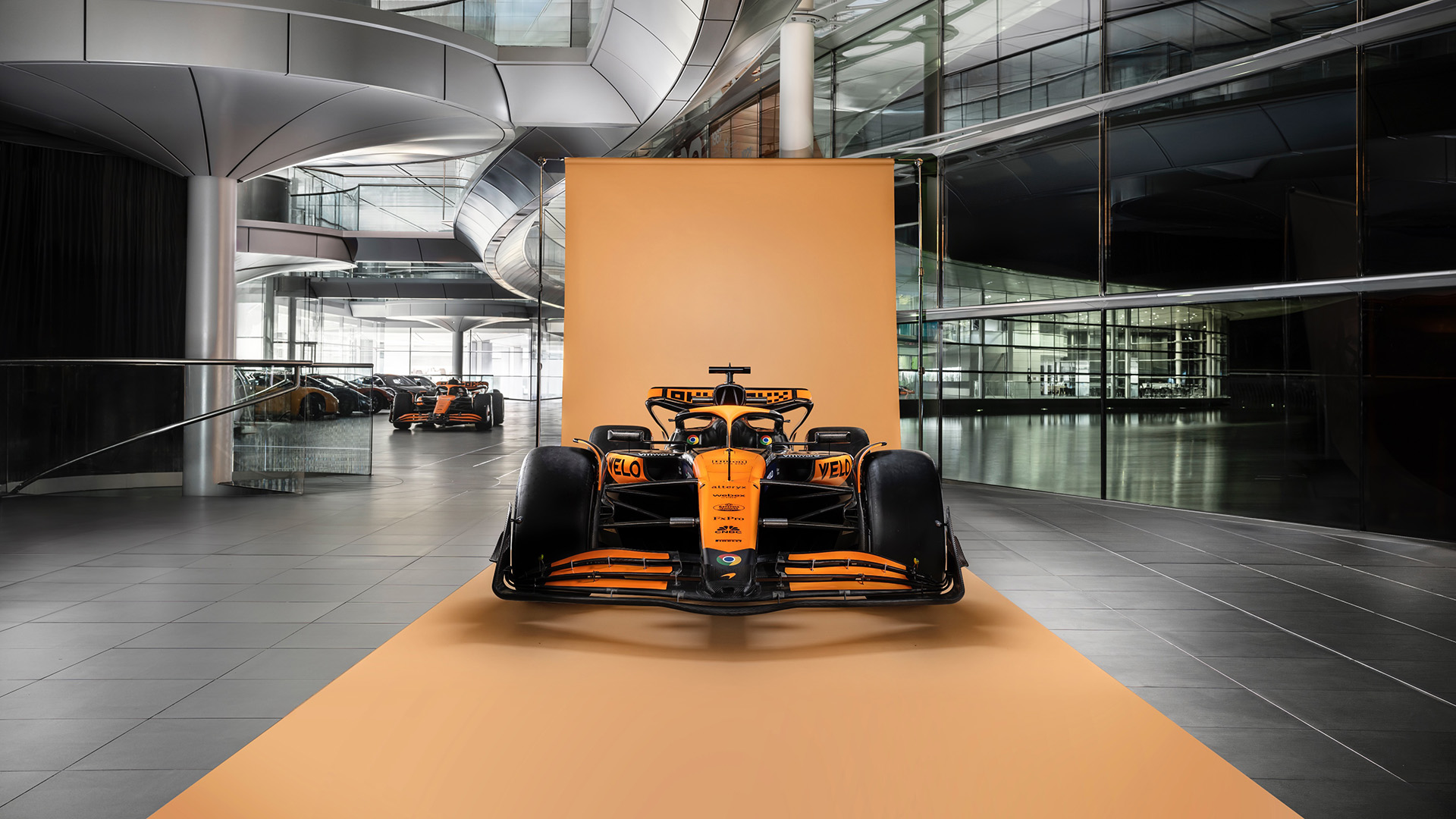 McLaren MCL38