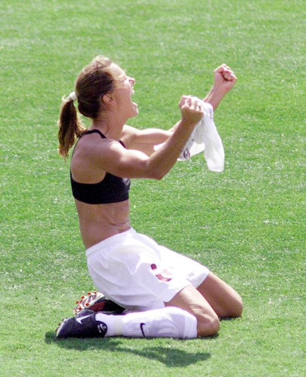  Brandi Chastain 