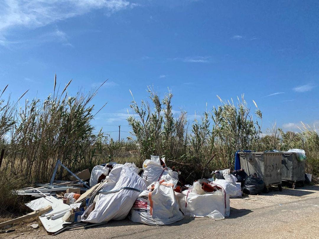 Σκουπίδια στην Πάρο