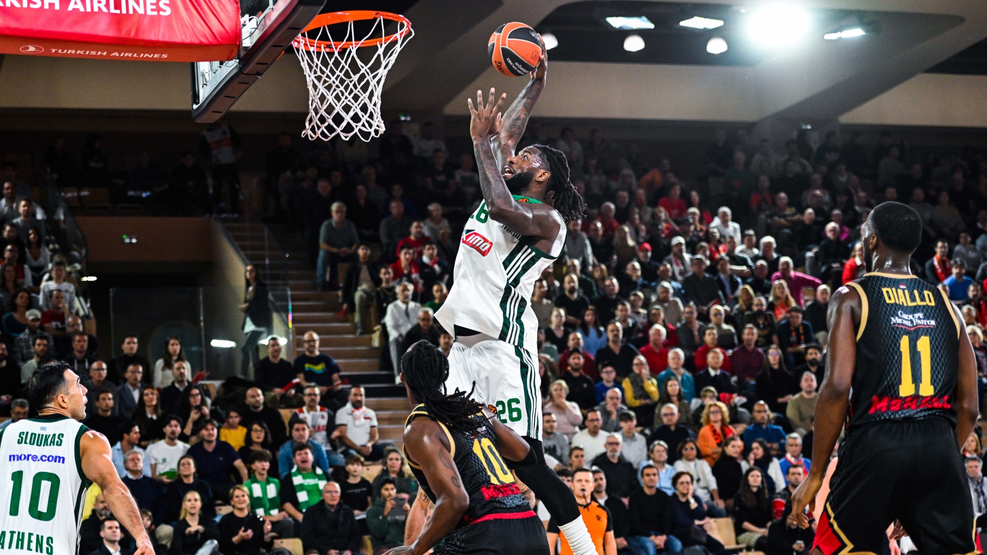 Ο Ματίας Λεσόρ του Παναθηναϊκού κόντρα στη Μονακό