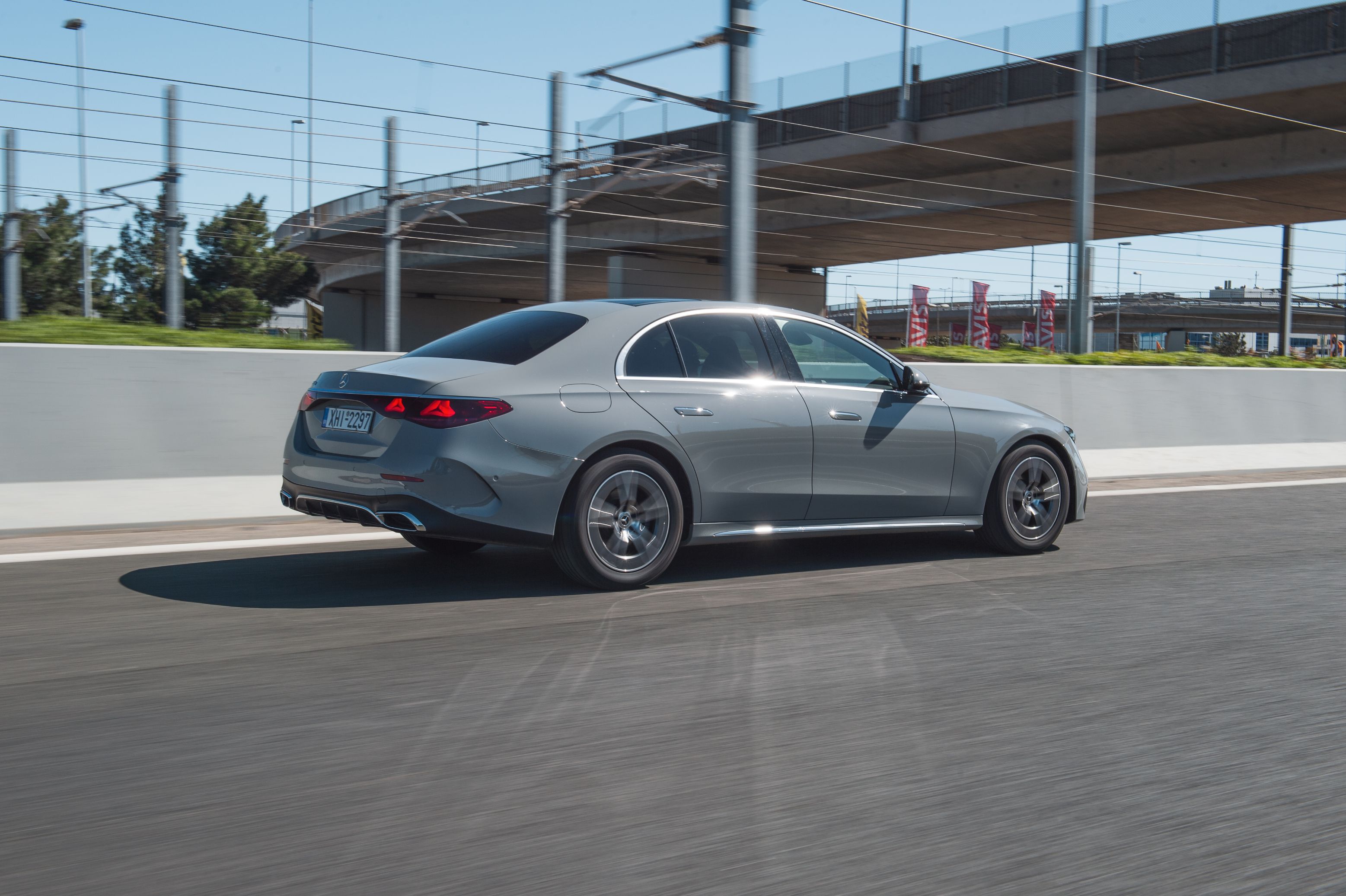 Mercedes-Benz E 220d