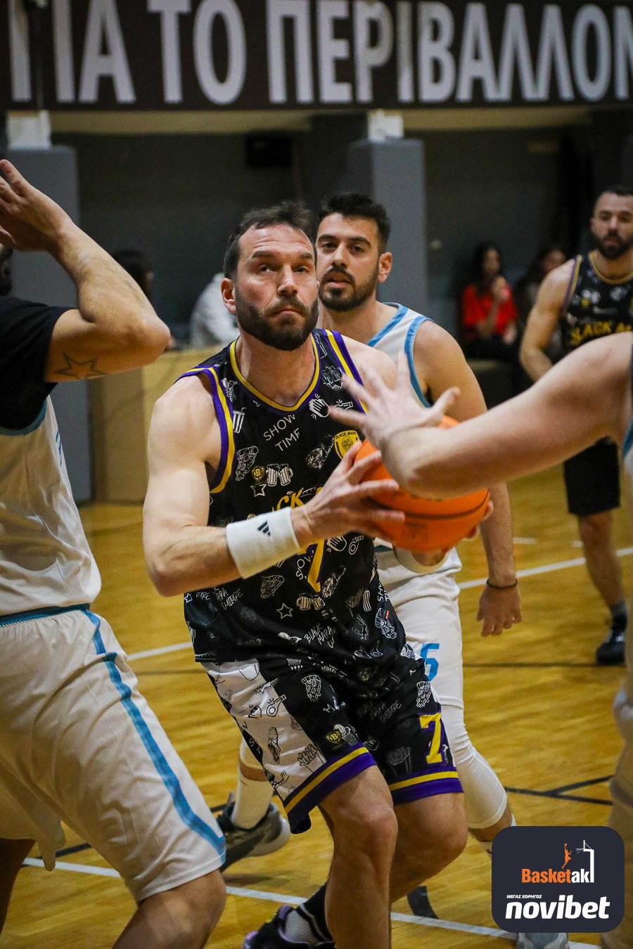 Από αγώνα για το basketaki