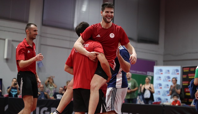 olympiacos ping pong