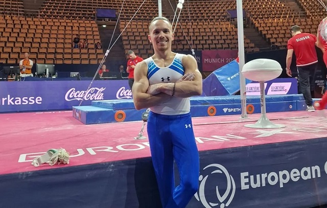 petrounias