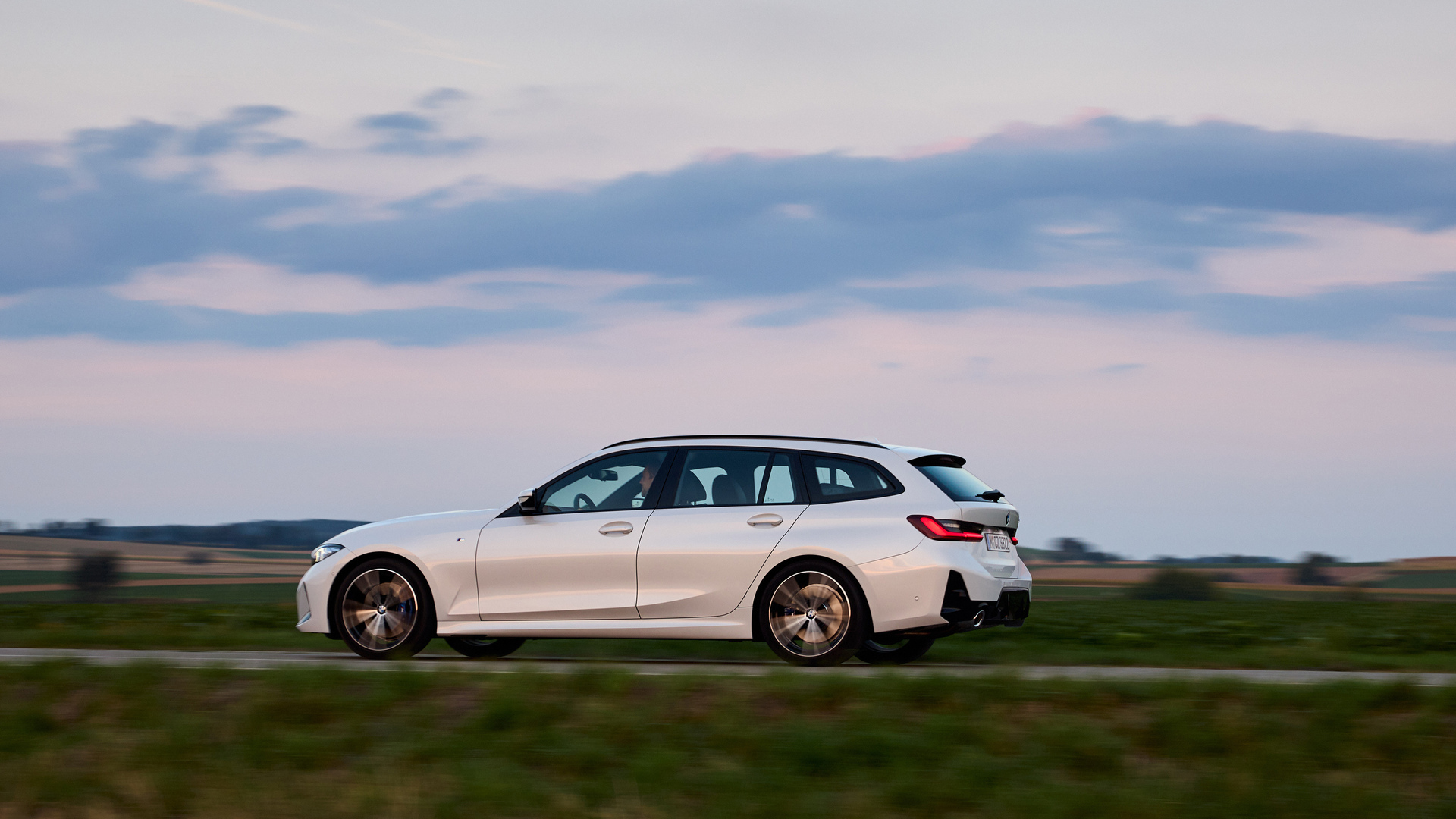 Mercedes-Benz station wagon