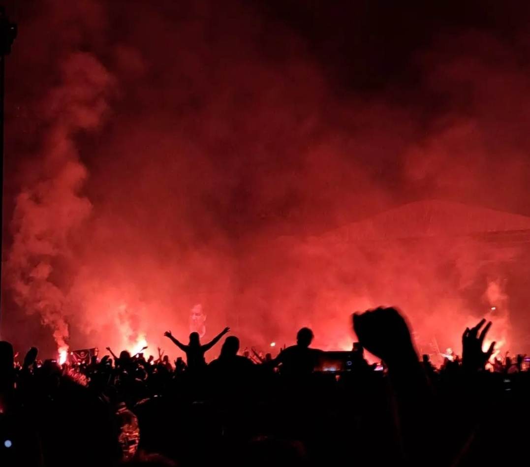 Κοινό στην συναυλία του Παπακωνσταντίνου