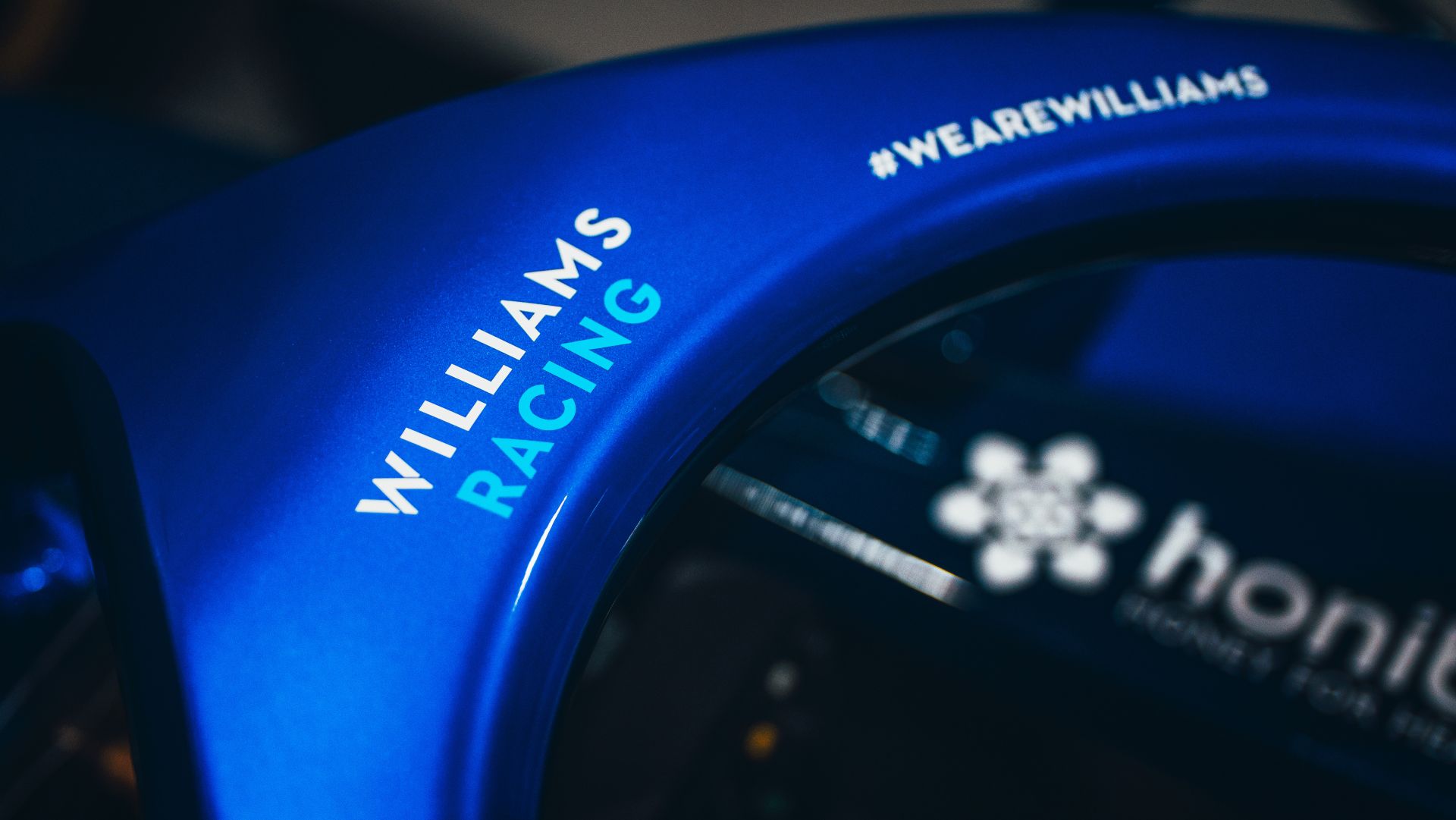 Williams FW44