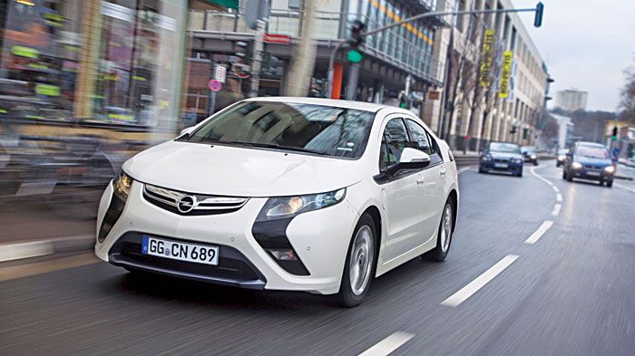 Opel Ampera.