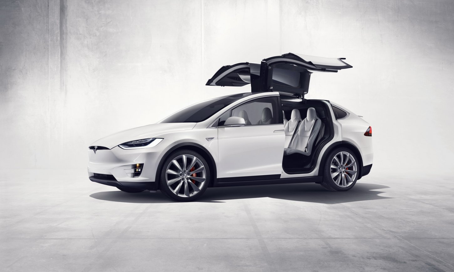 To Tesla Model X.