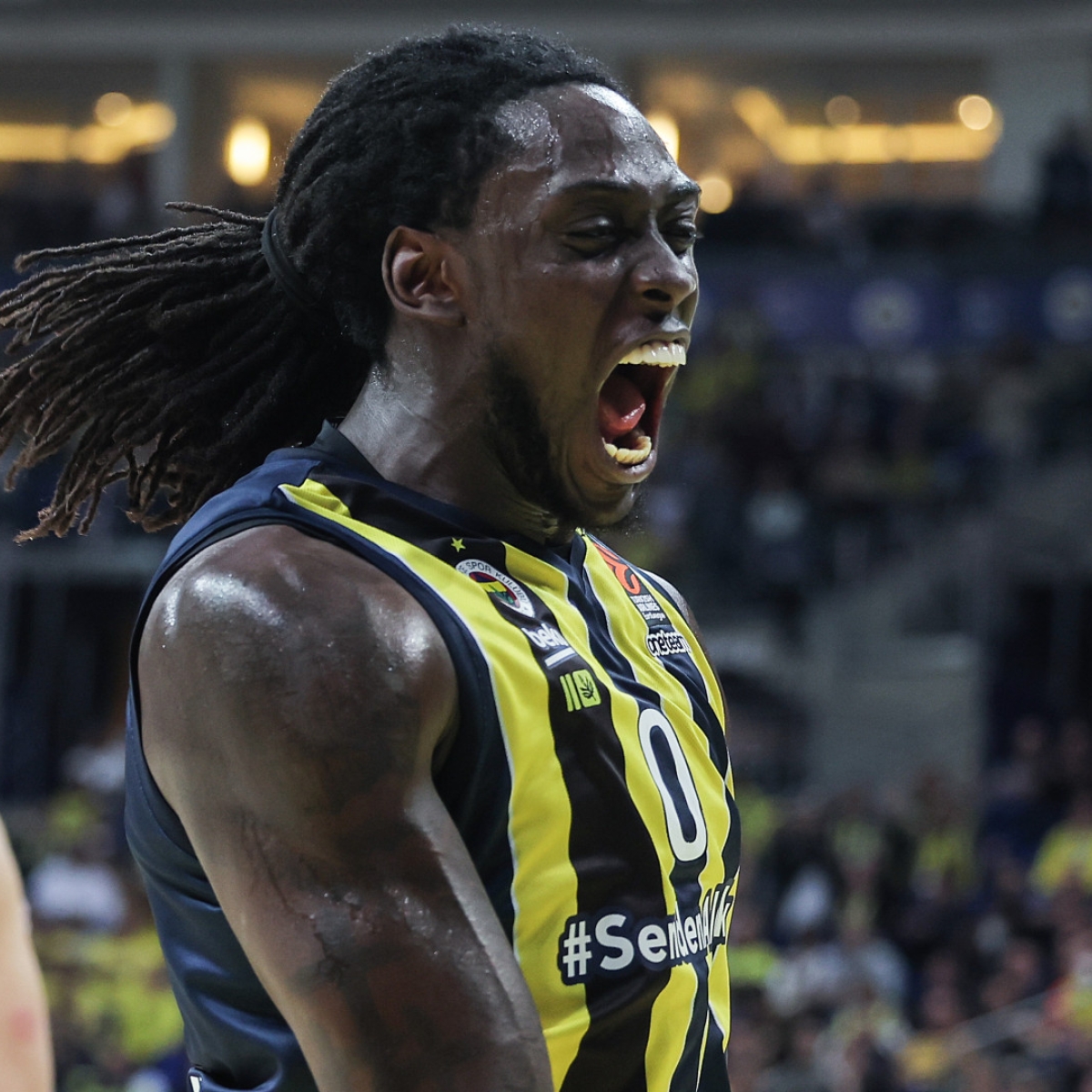 Motley pushes Fenerbahce to a large win!, Round 7, Highlights