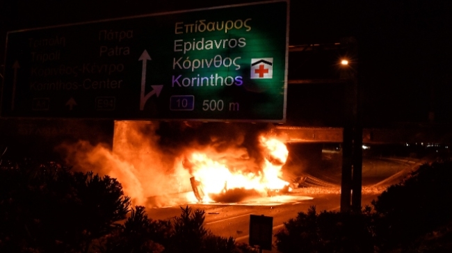 Ανατροπή βυτιοφόρου στην Εθνική Οδό Αθηνών: Η Τροχαία αναζητά πληροφορίες από οδηγούς 