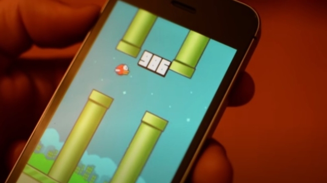 Το Flappy Bird επιστρέφει: Το εθιστικό mobile παιχνίδι που κατέστρεψε τη ζωή του εκατομμυριούχου δημιουργού του θα κυκλοφορήσει ξανά!