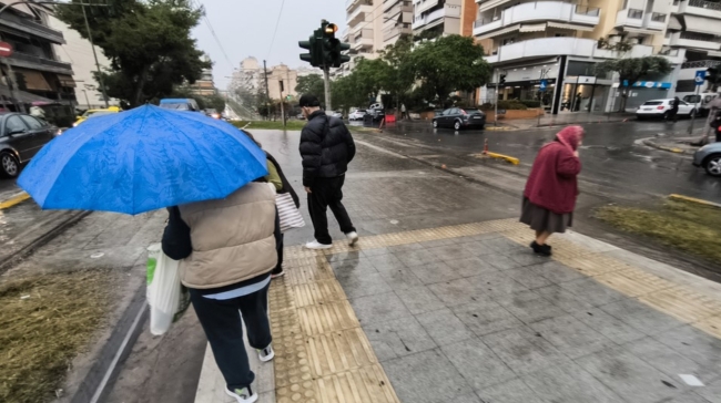 Μεταβολή του καιρού από σήμερα με βροχές και καταιγίδες: Σε ποιες περιοχές αναμένεται πολύ νερό και χιόνια (vid)