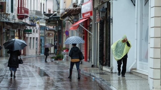 Επικαιροποιήθηκε το Έκτακτο Δελτίο Επιδείνωσης της ΕΜΥ: Πού θα χιονίσει τις επόμενες ώρες 