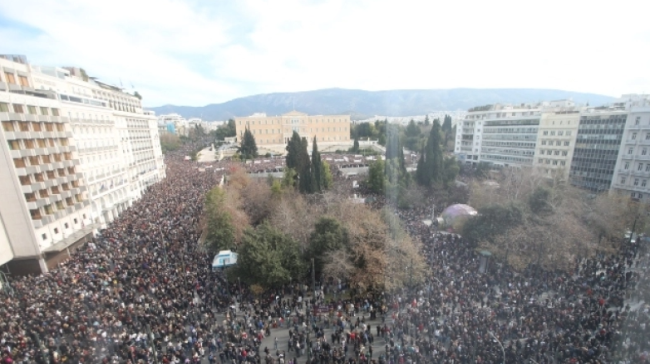 Δημοσκόπηση OPEN: Αρνητική η ψήφος των πολιτών σε κυβέρνηση και Δικαιοσύνη για τα Τέμπη: «Δεν κάνουν ό,τι μπορούν» (vid)