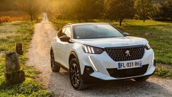 Peugeot 2008: Με το βλέμμα στην κορυφή