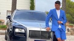 Ο Ρονάλντο ποζάρει δίπλα στην Rolls-Royce του κι αναρωτιέται: «Ημέρα απόφασης» (pic)