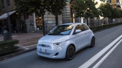 Διάκριση 5 αστέρων για το ηλεκτρικό Fiat 500