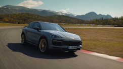 Η Porsche Cayenne Turbo GT πατάει γκάζι (vid)