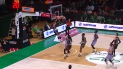 Εντυπωσιακό alley oop Χεζόνια με το... καλημέρα κόντρα στην Μπαρτσελόνα (vid)