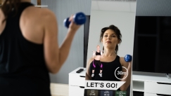 Fitness Mirror: Το απόλυτο trend για να χάσεις κιλά κοιτώντας τον καθρέφτη σου