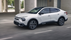 Αποκάλυψη για τα νέα Citroën ë-C4 X και C4 X