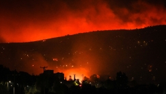 Αλεξιπτωτιστές και πεζοναύτες στη φωτιά της Πεντέλης (vids)