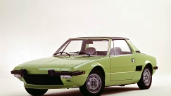 Fiat X1/9: Το άγνωστο σπορ αυτοκίνητο με τους 75 ίππους σβήνει 50 κεράκια