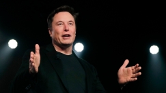 H κακή πρωινή συνήθεια που ο Elon Musk προσπαθεί με κάθε τρόπο να σταματήσει