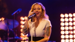 Anneke Van Giersbergen στο Gazzetta: «Ηθελα να γράψω metal αλλά τα συναισθήματα είχαν άλλη γνώμη»